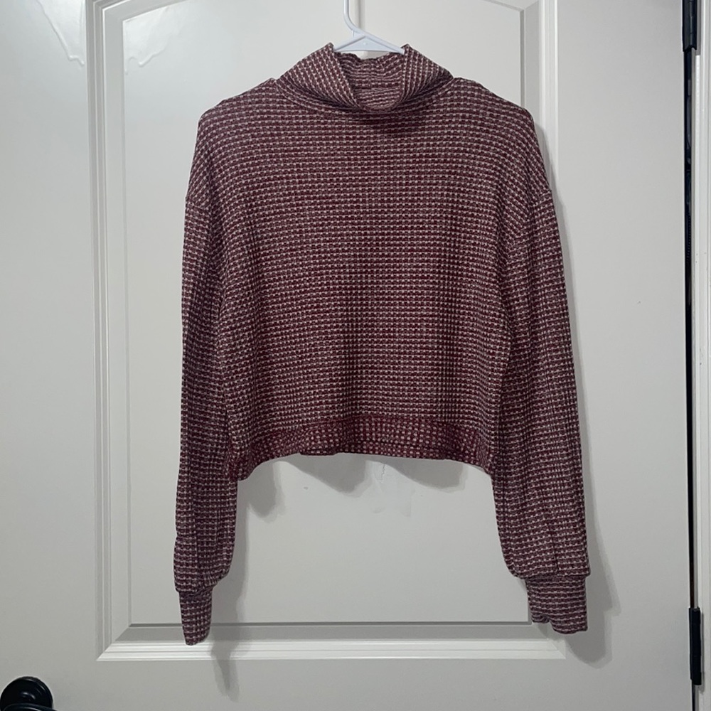turtle neck crop top